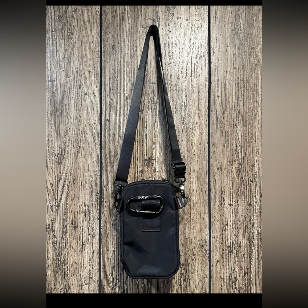 IHKWIP THE EVERYDAY ESSENTIALS CROSSBODY BAG - Picture 2 of 8